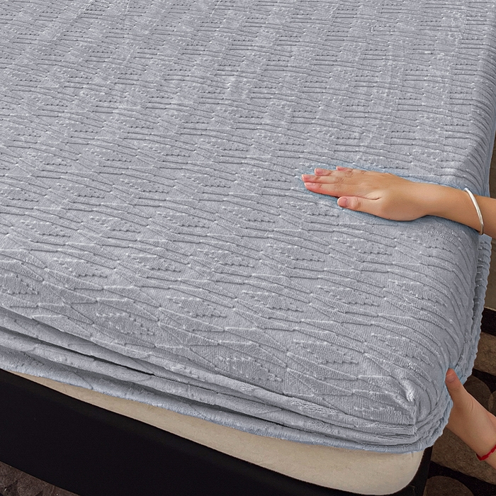 91家纺网 家纺一手货源 找家纺 菡宝 2024新款素色烂花床笠 云梦泽灰