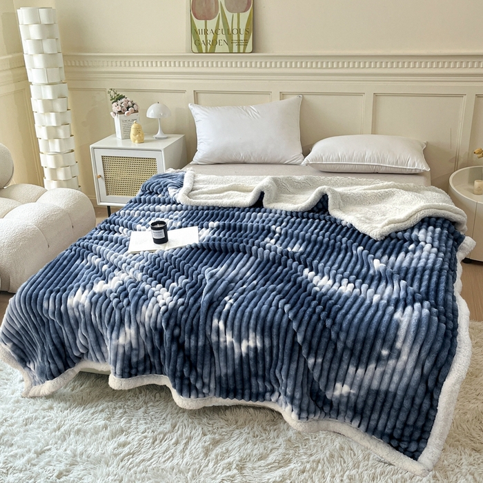 91家纺网 家纺一手货源 找家纺 璐维斯家纺 2025款双层加厚毛毯羊羔绒牛奶绒保暖毯子盖毯午睡法莱绒多功能毯子跨境外贸直播电商专供礼品绒毯 雾霾蓝