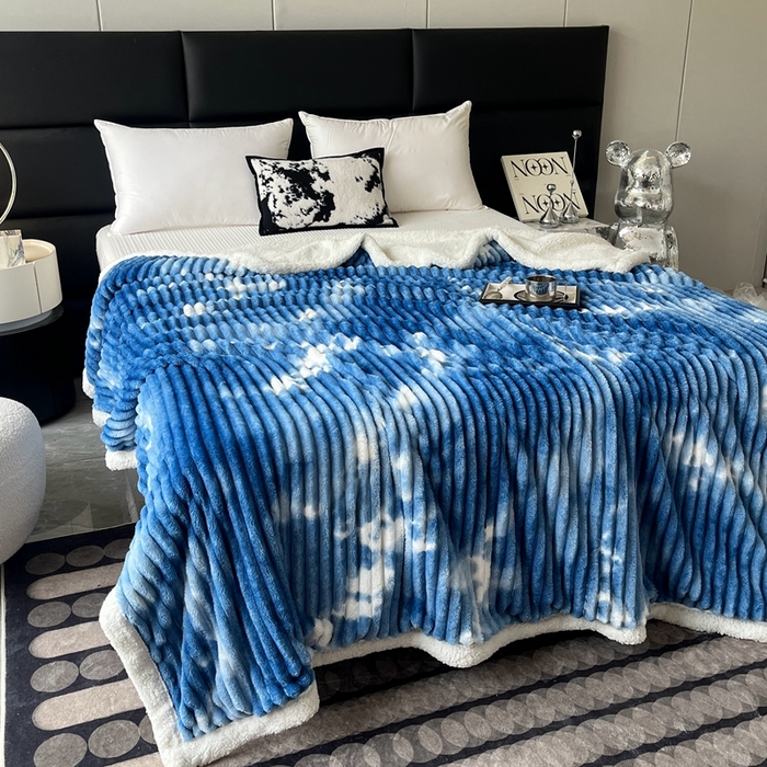 91家纺网 家纺一手货源 找家纺 璐维斯家纺 2025款双层加厚毛毯羊羔绒牛奶绒保暖毯子盖毯午睡法莱绒多功能毯子跨境外贸直播电商专供礼品绒毯 天空蓝