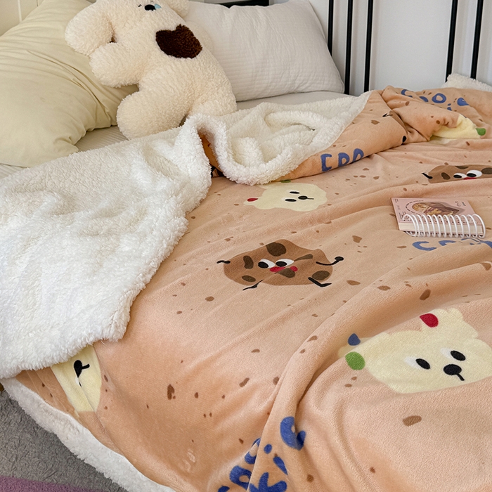 91家纺网 家纺一手货源 找家纺 吉象家纺 2024新款高克重牛奶绒羊羔绒印花毛毯 曲奇饼干