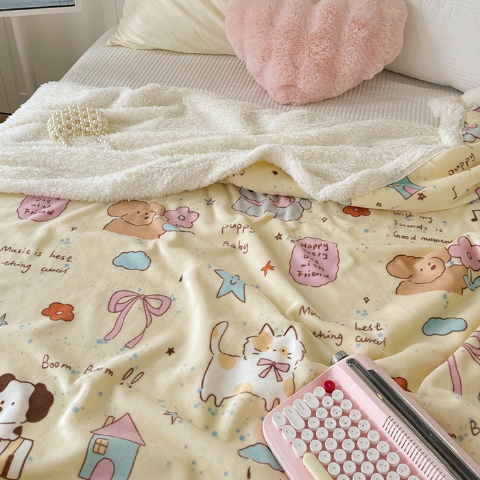 91家纺网 家纺一手货源 找家纺 吉象家纺 2024新款高克重牛奶绒羊羔绒印花毛毯 动物聚会趴