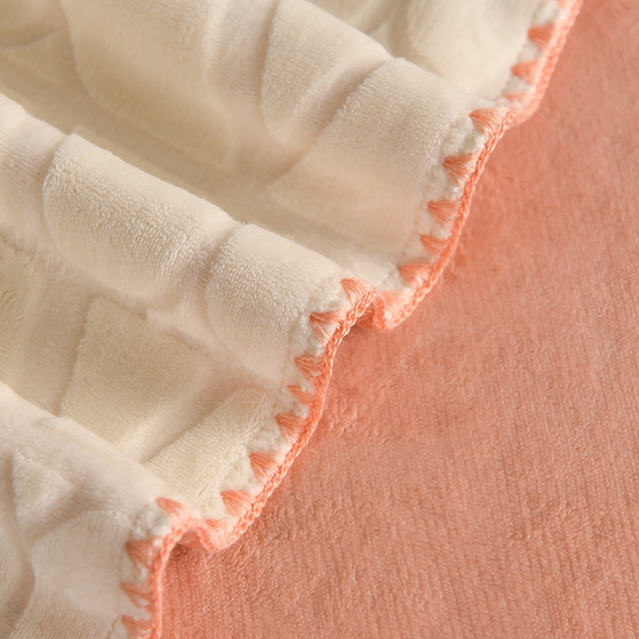 91家纺网 家纺一手货源 找家纺 菡宝 2024新款贝壳边无印风230g雕花绒单被套 华威-米白玉