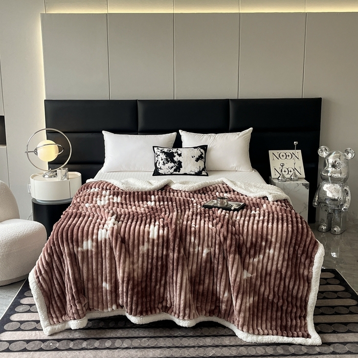 91家纺网 家纺一手货源 找家纺 璐维斯家纺 2025款双层加厚毛毯羊羔绒牛奶绒保暖毯子盖毯午睡法莱绒多功能毯子跨境外贸直播电商专供礼品绒毯 美式咖