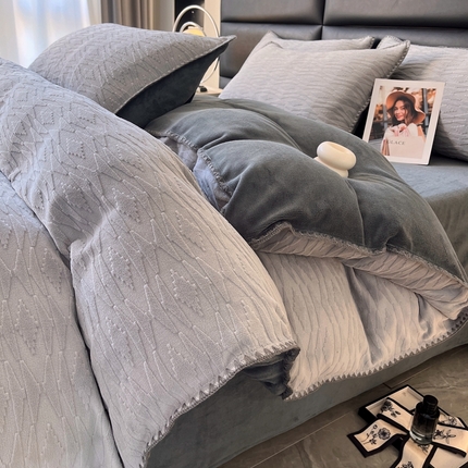菡宝 2024新款贝壳边无印风230g雕花绒床单四件套 云梦泽-灰