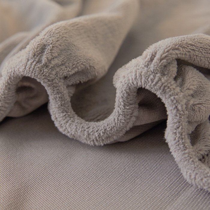 91家纺网 家纺一手货源 找家纺 鑫钰 2024秋冬新款加厚牛奶绒简约纯色床笠 紫灰