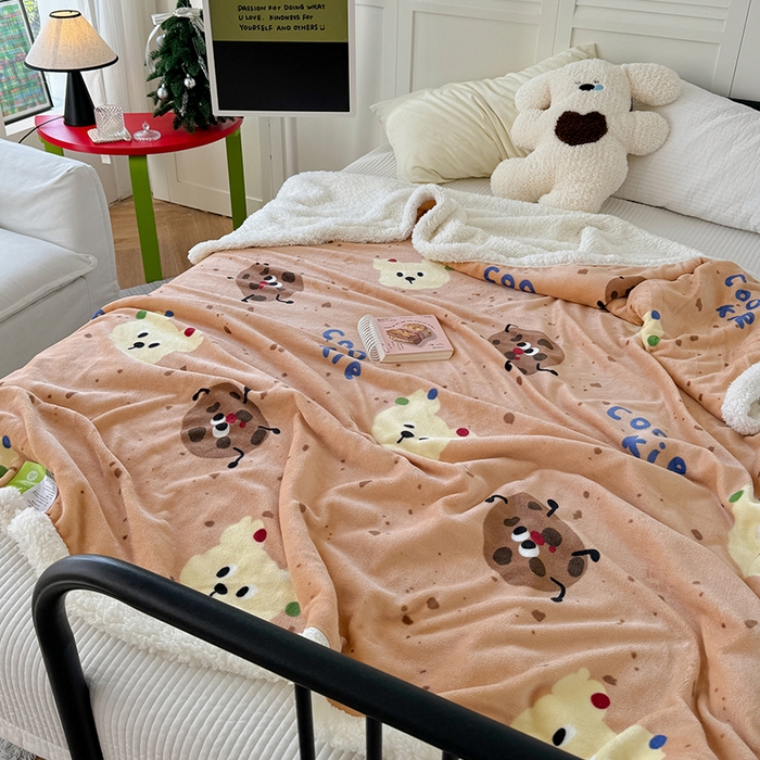 91家纺网 家纺一手货源 找家纺 吉象家纺 2024新款高克重牛奶绒羊羔绒印花毛毯 曲奇饼干