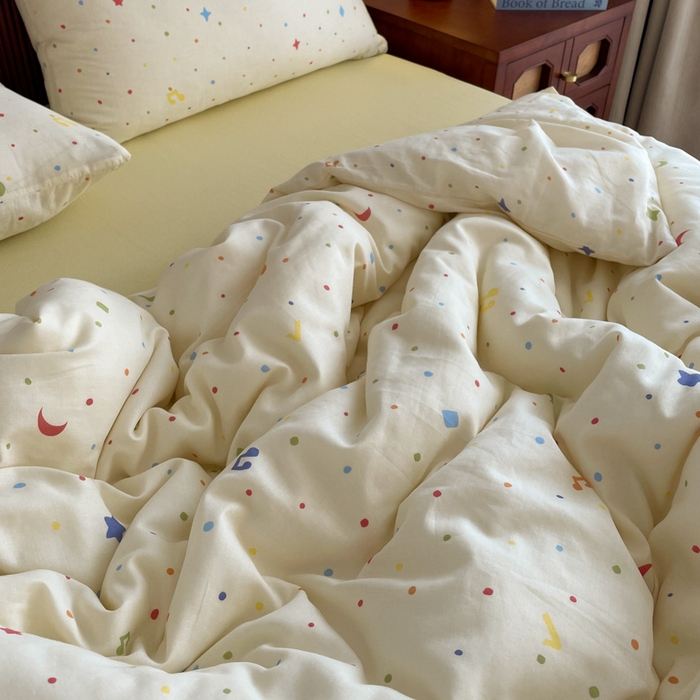 91家纺网 家纺一手货源 找家纺 一比一家纺 2025新款全棉母婴级抗菌有氧全棉双层纱亲肤全棉小清新印花三件套四件套 奶油派