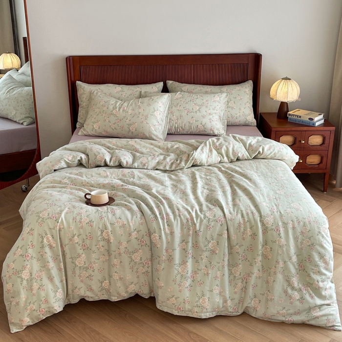 91家纺网 家纺一手货源 找家纺 一比一家纺 2025新款全棉母婴级抗菌有氧全棉双层纱亲肤全棉小清新印花三件套四件套 木槿-紫