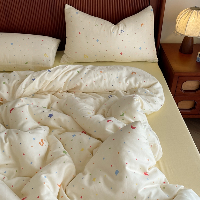 91家纺网 家纺一手货源 找家纺 一比一家纺 2025新款全棉母婴级抗菌有氧全棉双层纱亲肤全棉小清新印花三件套四件套 奶油派