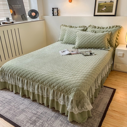 91家纺网 家纺一手货源 找家纺 （总）库里梦家纺 2024新款雕花牛奶绒夹棉床盖