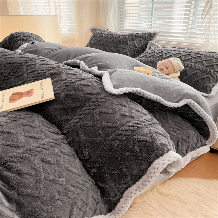 91家纺网 家纺一手货源 找家纺 梦舒羽 2025新款220克塔芙绒被套两用牛奶绒毛毯 至尊灰