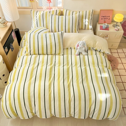 91家纺网 家纺一手货源 找家纺 寐眠 2024新款高克重印花牛奶绒四件套条纹风格一 奶黄条纹