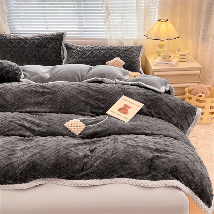 91家纺网 家纺一手货源 找家纺 梦舒羽 2025新款220克塔芙绒被套两用牛奶绒毛毯 至尊灰
