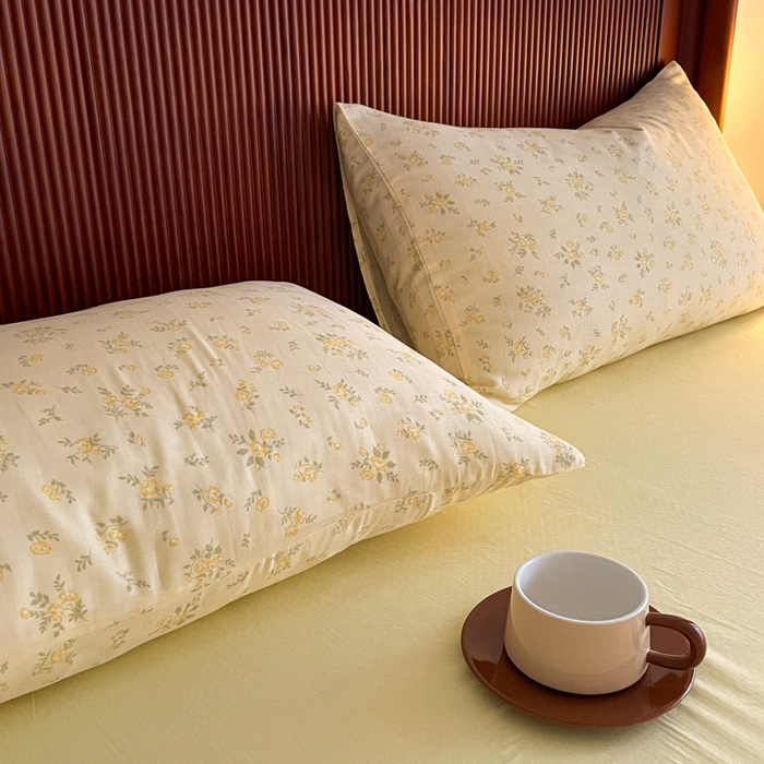 91家纺网 家纺一手货源 找家纺 一比一家纺 2025新款全棉母婴级抗菌有氧全棉双层纱亲肤全棉小清新印花三件套四件套 小晴天