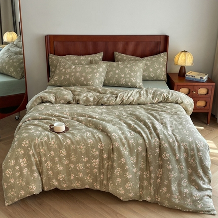 91家纺网 家纺一手货源 找家纺 一比一家纺 2025新款全棉母婴级抗菌有氧全棉双层纱亲肤全棉小清新印花三件套四件套 曼城旧事