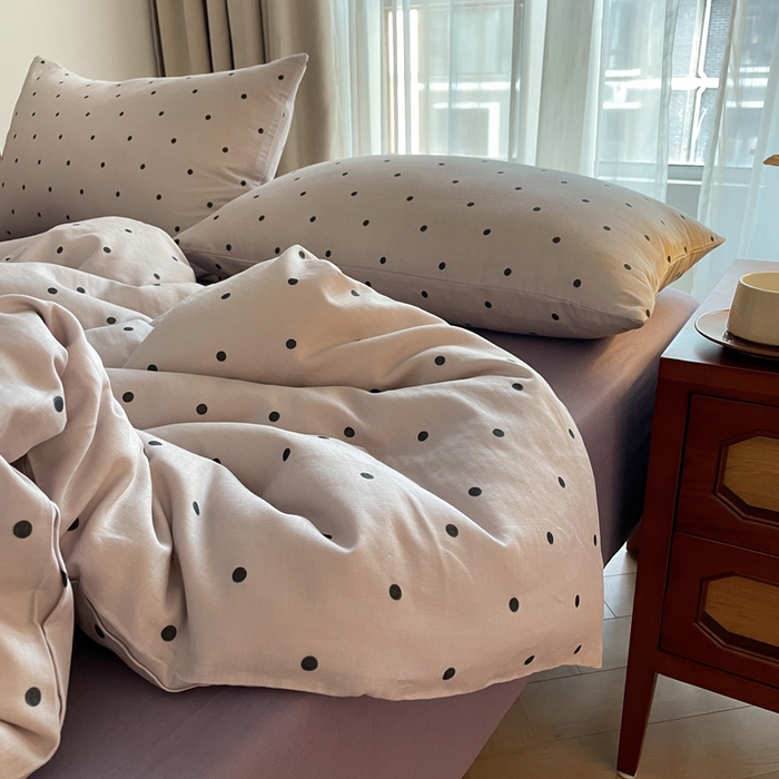 91家纺网 家纺一手货源 找家纺 一比一家纺 2025新款全棉母婴级抗菌有氧全棉双层纱亲肤全棉小清新印花三件套四件套 芋泥啵啵