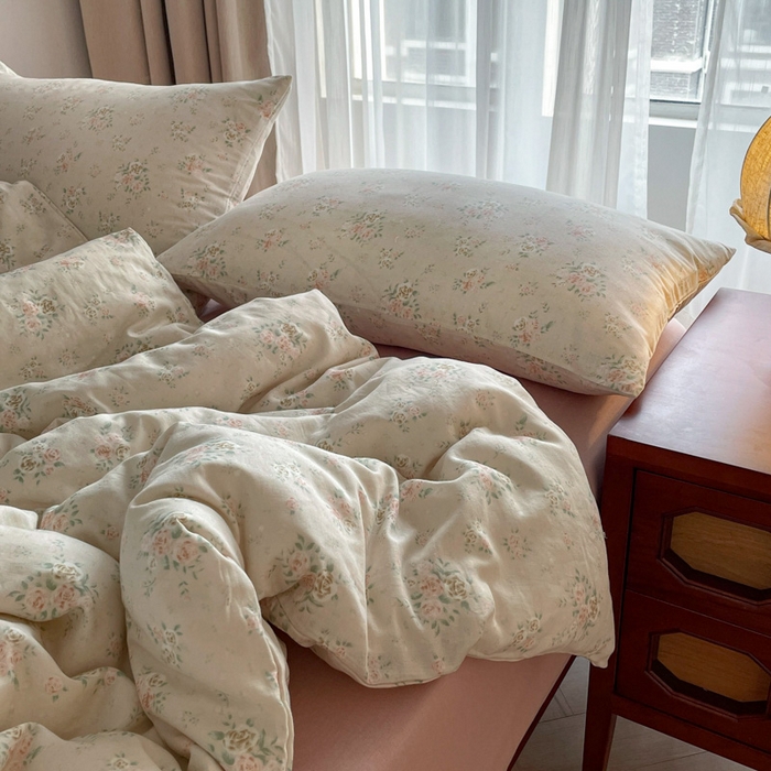 91家纺网 家纺一手货源 找家纺 一比一家纺 2025新款全棉母婴级抗菌有氧全棉双层纱亲肤全棉小清新印花三件套四件套 松子小姐