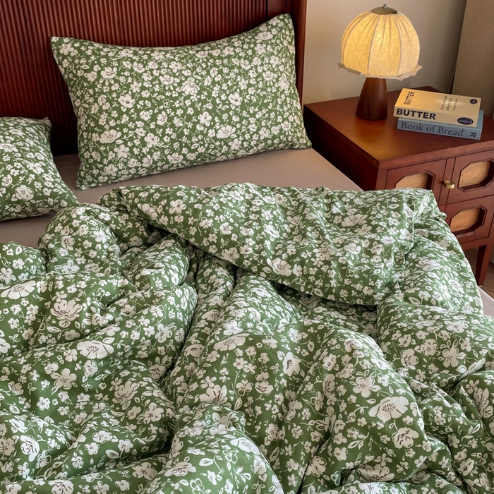 91家纺网 家纺一手货源 找家纺 一比一家纺 2025新款全棉母婴级抗菌有氧全棉双层纱亲肤全棉小清新印花三件套四件套 木槿花-绿