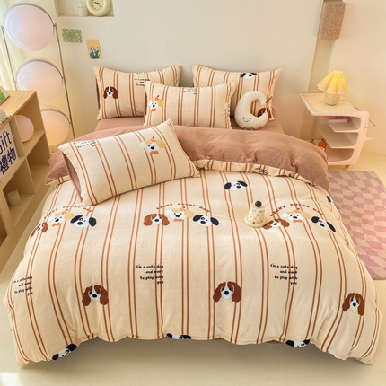 91家纺网 家纺一手货源 找家纺 寐眠 2024新款高克重印花牛奶绒四件套风格二 小狗一家