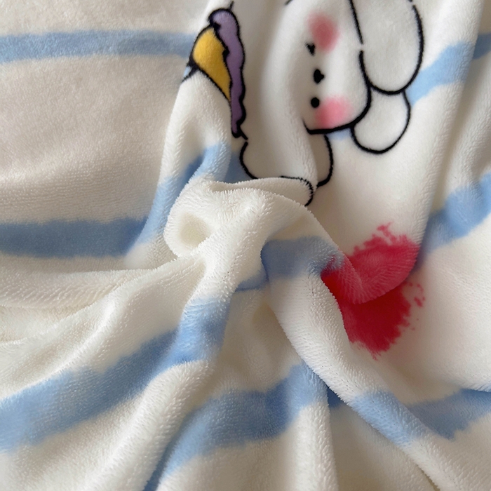 91家纺网 家纺一手货源 找家纺 美梦家纺 2024新款牛奶绒简单款夹棉床盖三件套 乖乖狗