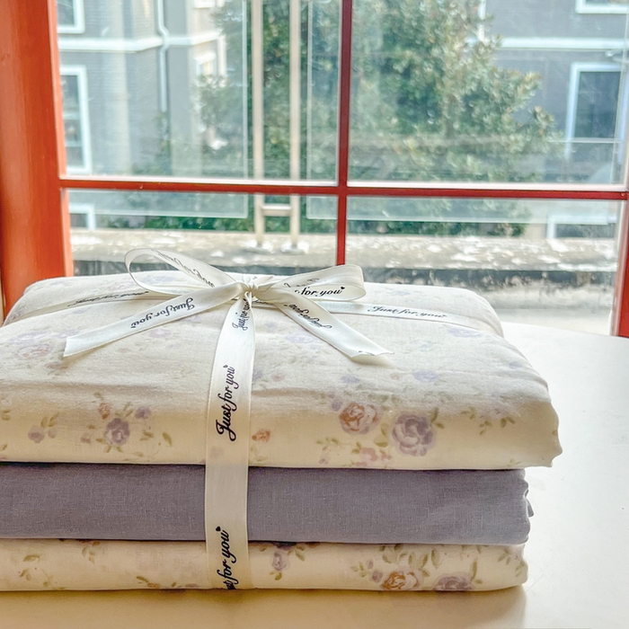 91家纺网 家纺一手货源 找家纺 一比一家纺 2025新款全棉母婴级抗菌有氧全棉双层纱亲肤全棉小清新印花三件套四件套 薄雾玫瑰