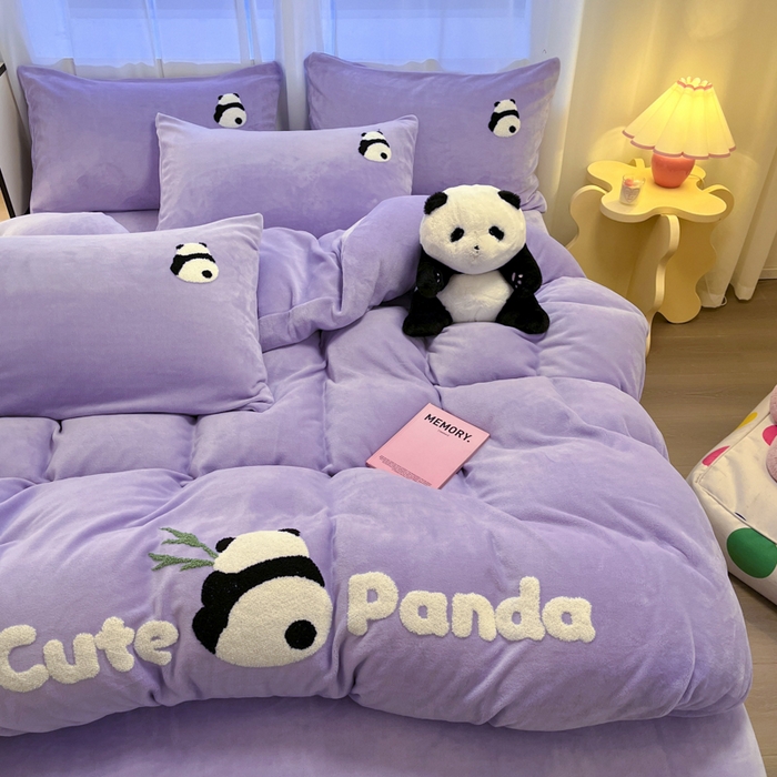 91家纺网 家纺一手货源 找家纺 葡萄家 2024新款卡通牛奶绒毛巾绣可爱熊猫保暖四件套提供买家秀 萌宝牛奶绒-紫