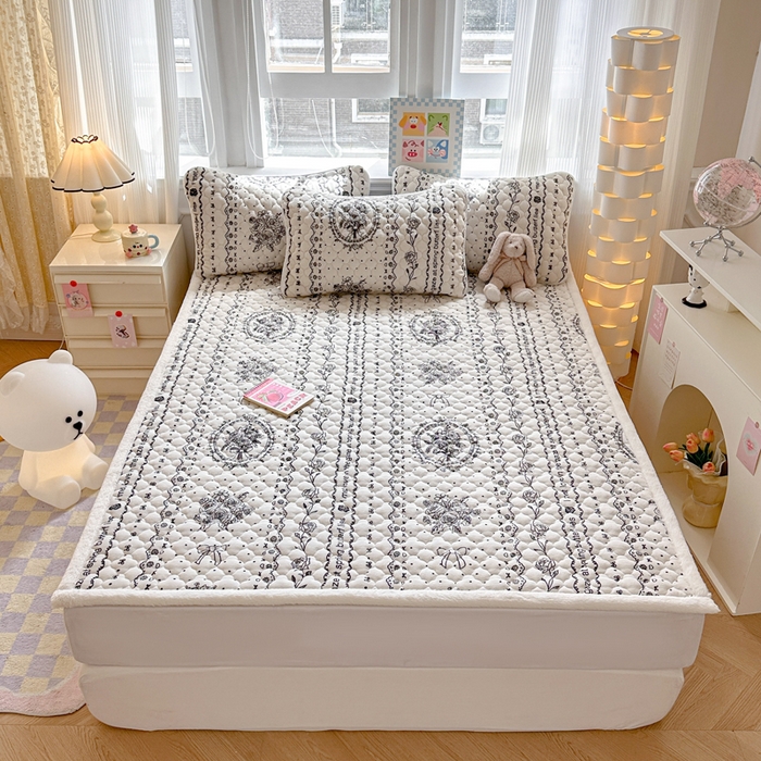 91家纺网 家纺一手货源 找家纺 慕尚家纺 2025牛奶绒床盖床褥被套三件套四件套 床垫-摩登花园