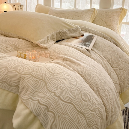 91家纺网 家纺一手货源 找家纺  秋冬季A类加厚保暖牛奶绒四件套刺绣雕花宝宝绒被套床单床笠床上用品 嘉梦纳-芝士黄