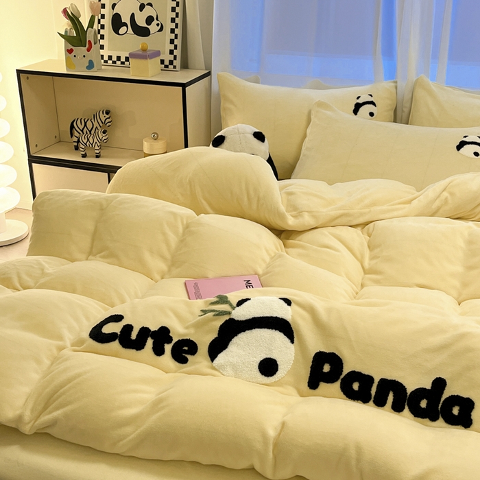 91家纺网 家纺一手货源 找家纺 葡萄家 2024新款卡通牛奶绒毛巾绣可爱熊猫保暖四件套提供买家秀 萌宝牛奶绒-黄