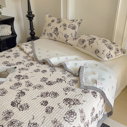 91家纺网 家纺一手货源 找家纺 （总）美梦家纺 2024新款牛奶绒简单款夹棉床盖四件套