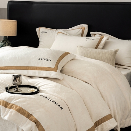 91家纺网 家纺一手货源 找家纺 （总）时亿家居 2024新款300g牛奶绒绣花四件套-奢系列