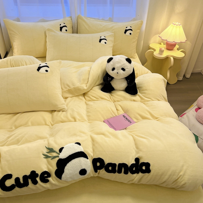 91家纺网 家纺一手货源 找家纺 葡萄家 2024新款卡通牛奶绒毛巾绣可爱熊猫保暖四件套提供买家秀 萌宝牛奶绒-黄