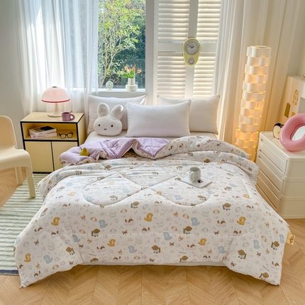 91家纺网 家纺一手货源 找家纺 艺菲阁家纺 2024新款A类水洗双层纱大豆纤维被冬被新花型 灰蒙小狗