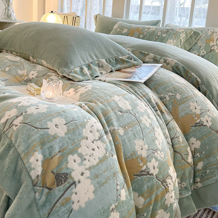 91家纺网 家纺一手货源 找家纺 （总）  秋冬9斤重加厚保暖牛奶绒四件套刺绣数码宝宝绒被套床单床笠床上用品