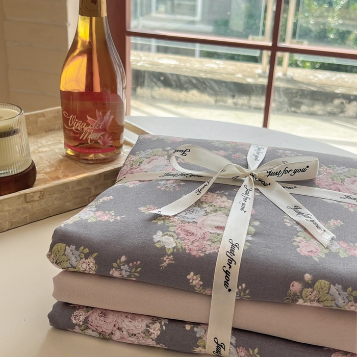 91家纺网 家纺一手货源 找家纺 一比一家纺 2025新款全棉母婴级抗菌有氧全棉双层纱亲肤全棉小清新印花三件套四件套 爱玲说