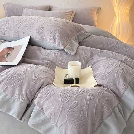  2024秋冬款9斤重高级感雕花牛奶绒四件套加厚珊瑚绒加绒被套床单床笠床上用品-郁金秘语 风信紫