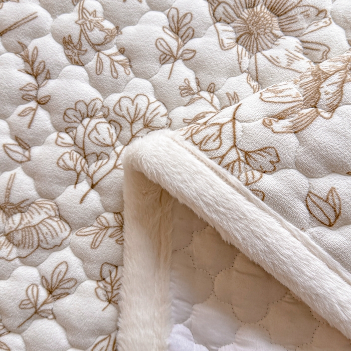 91家纺网 家纺一手货源 找家纺 慕尚家纺 2025牛奶绒床盖床褥被套三件套四件套 床垫-安逸