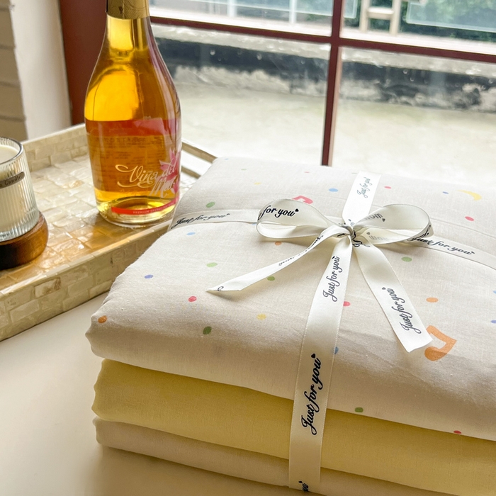 91家纺网 家纺一手货源 找家纺 一比一家纺 2025新款全棉母婴级抗菌有氧全棉双层纱亲肤全棉小清新印花三件套四件套 奶油派