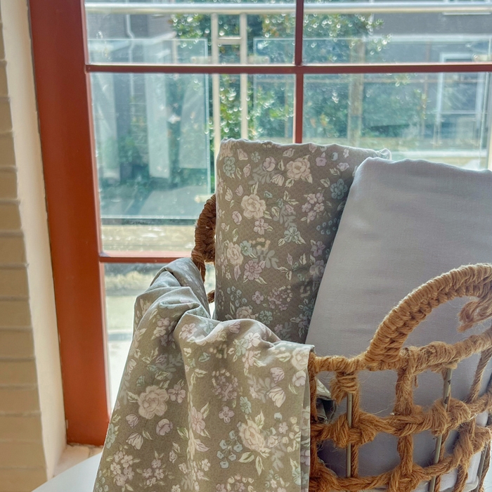 91家纺网 家纺一手货源 找家纺 一比一家纺 2025新款全棉母婴级抗菌有氧全棉双层纱亲肤全棉小清新印花三件套四件套 时光里