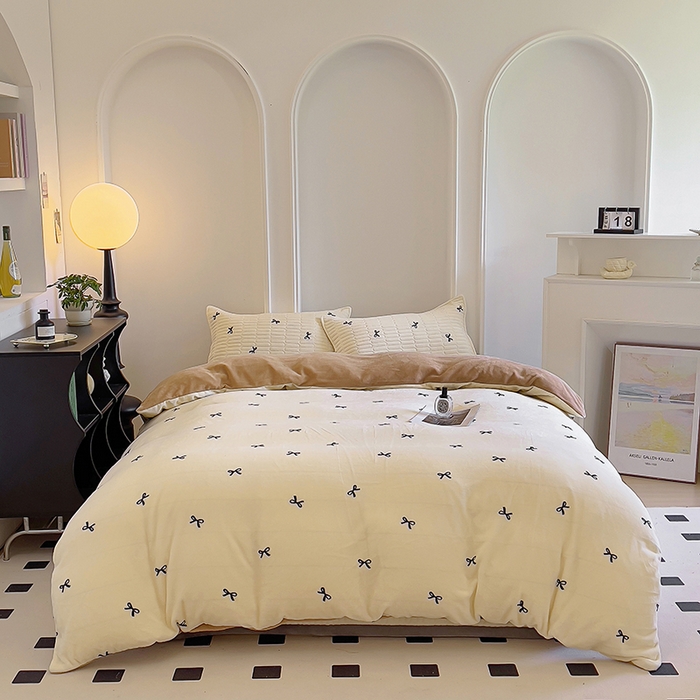 91家纺网 家纺一手货源 找家纺 （总）美梦家纺 2024新款牛奶绒简单款夹棉床盖四件套