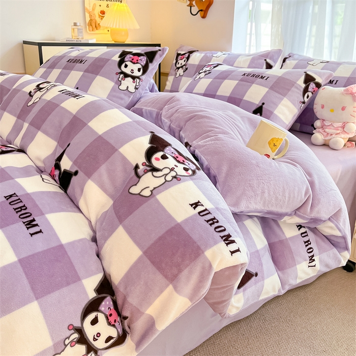 91家纺网 家纺一手货源 找家纺 星座家纺 2025新款三丽鸥小版牛奶绒四件套 格子库洛米