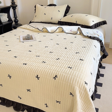 91家纺网 家纺一手货源 找家纺 （总）美梦家纺 2024新款牛奶绒花边款夹棉床盖三件套