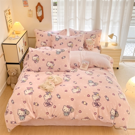 91家纺网 家纺一手货源 找家纺 星座家纺 2025新款三丽鸥小版牛奶绒四件套 糖果KT猫粉