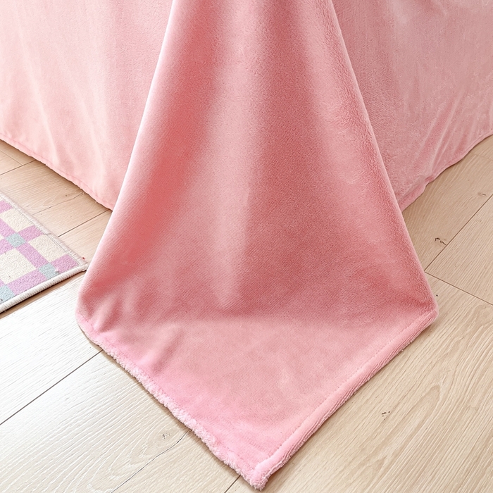 91家纺网 家纺一手货源 找家纺 星座家纺 2025新款三丽鸥小版牛奶绒四件套 蛋糕大耳狗