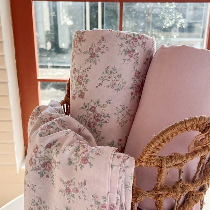 91家纺网 家纺一手货源 找家纺 一比一家纺 2025新款全棉母婴级抗菌有氧全棉双层纱亲肤全棉小清新印花三件套四件套 丽莎