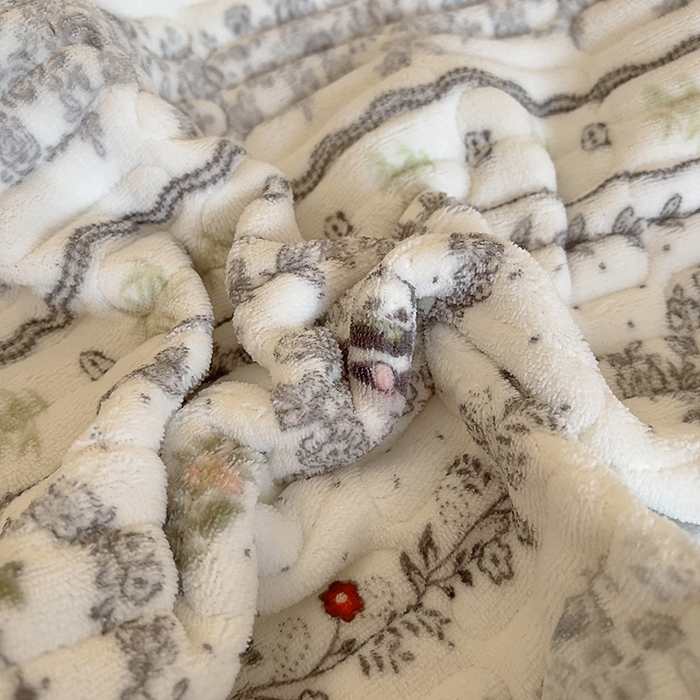 91家纺网 家纺一手货源 找家纺 美梦家纺 2024新款牛奶绒简单款夹棉床盖四件套 漫生活