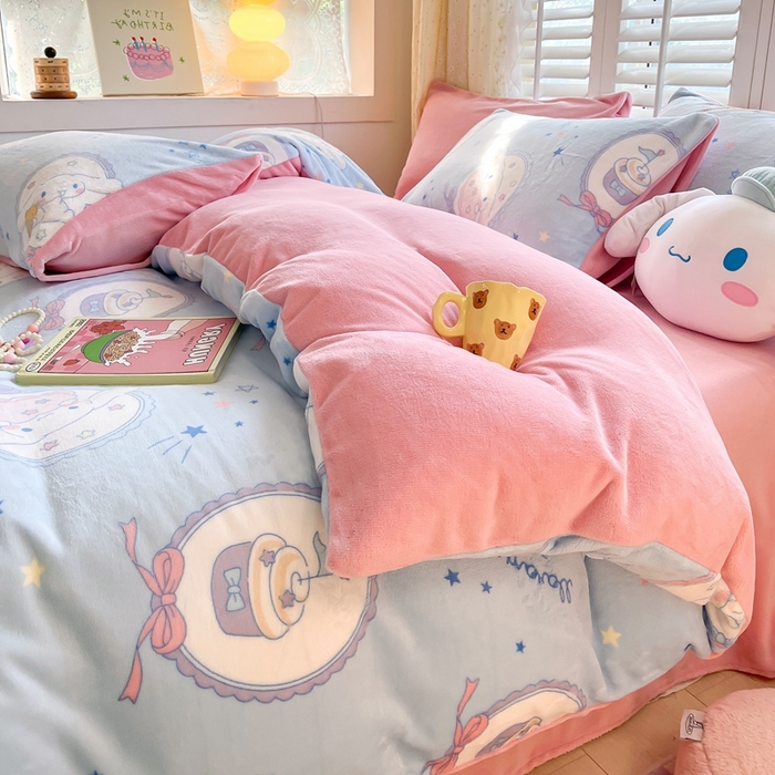 91家纺网 家纺一手货源 找家纺 星座家纺 2025新款三丽鸥小版牛奶绒四件套 蛋糕大耳狗