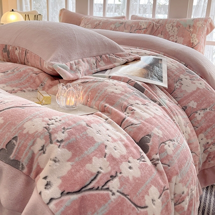 91家纺网 家纺一手货源 找家纺 （总）  秋冬9斤重加厚保暖牛奶绒四件套刺绣数码宝宝绒被套床单床笠床上用品