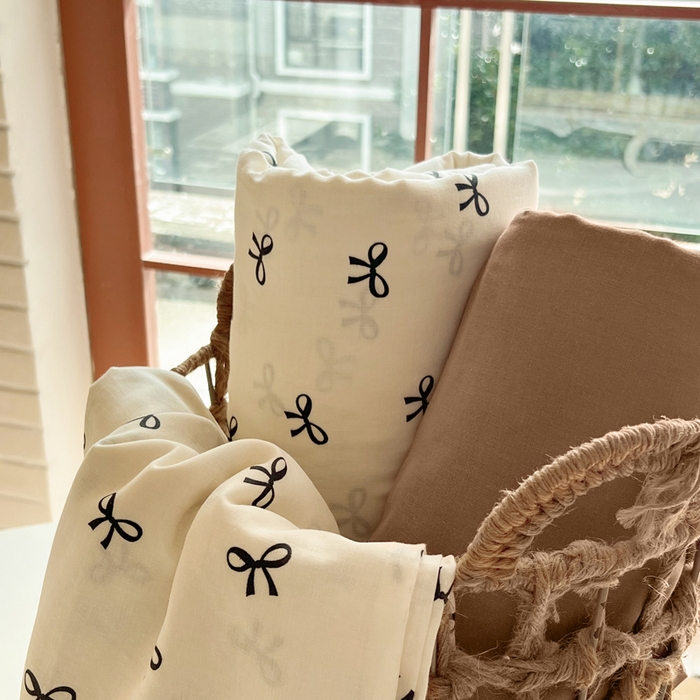 91家纺网 家纺一手货源 找家纺 一比一家纺 2025新款全棉母婴级抗菌有氧全棉双层纱亲肤全棉小清新印花三件套四件套 蝴蝶可颂-黑