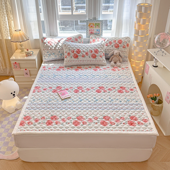 91家纺网 家纺一手货源 找家纺 慕尚家纺 2025牛奶绒床盖床褥被套三件套四件套 床垫-花美